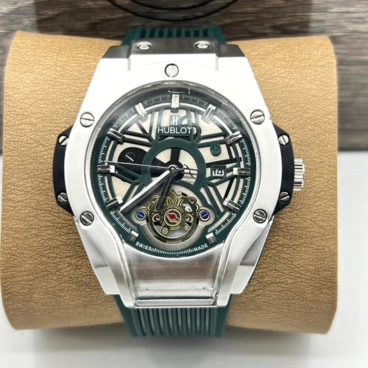 HUB WATCH
